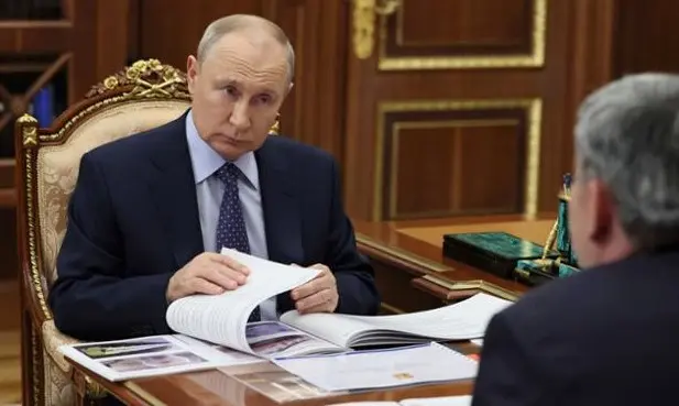 푸틴 프로필 나이 키 용인대 관계