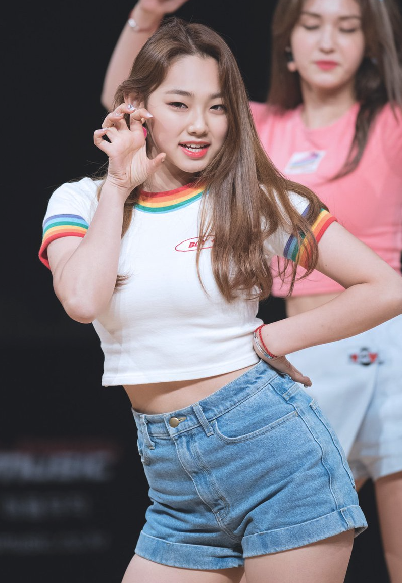 아이오아이 강미나 무대