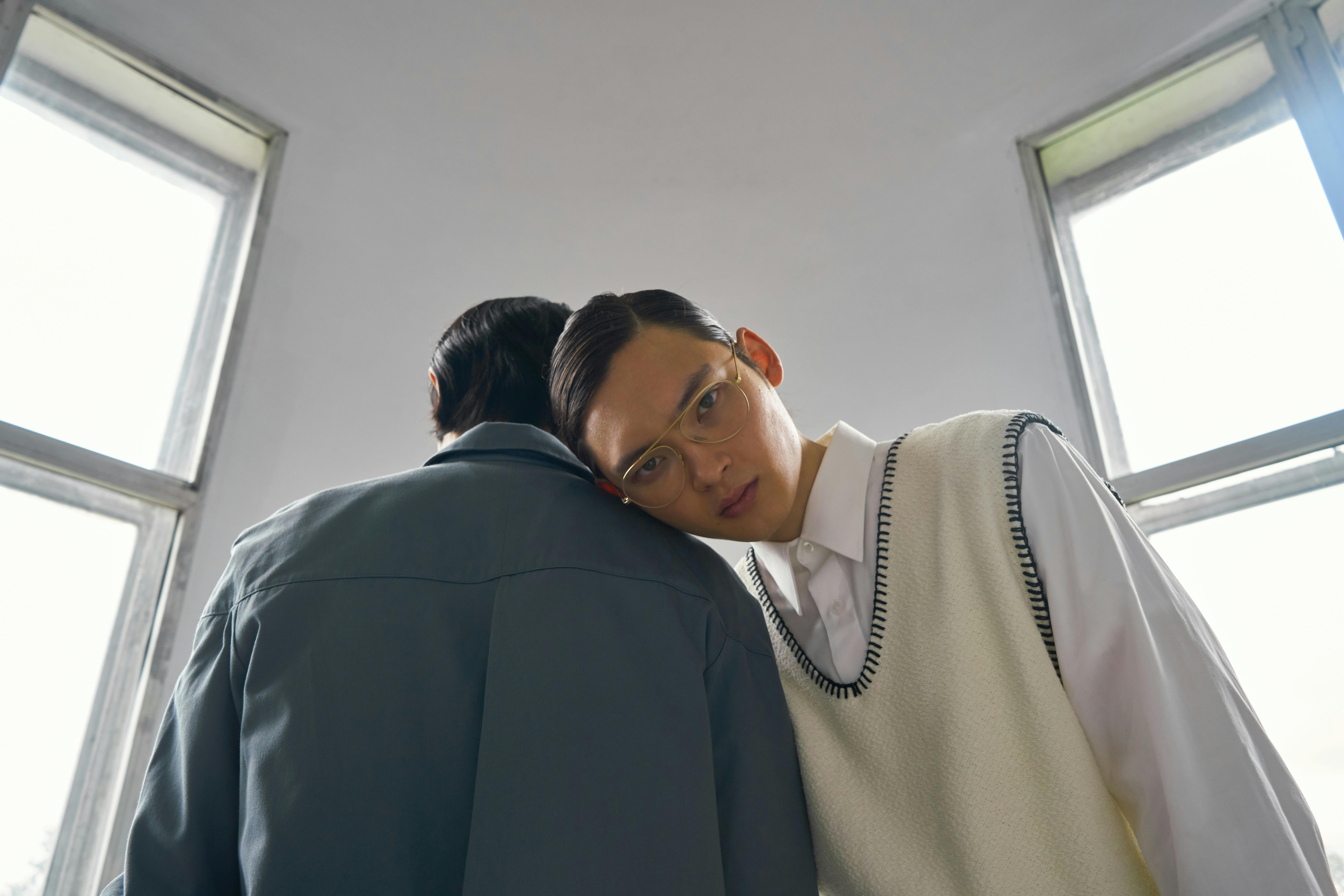 머리가 길게 자라나는을 상징하는 이미지