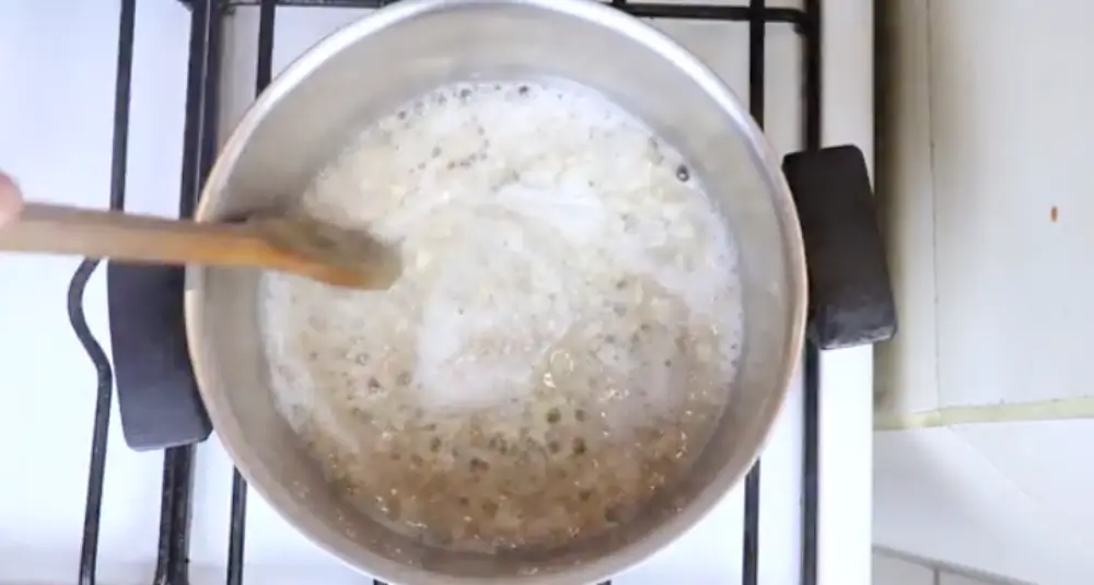 가스레인지에서 귀리 조리하기