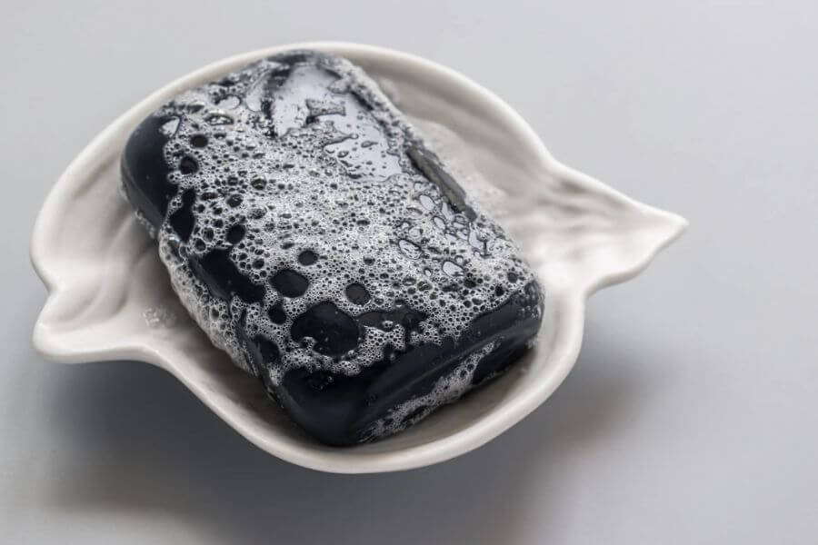 비누 받침대 아래를 보고 느낀 찝찝함 – 세균막(바이오필름)과 생활위생의 시작