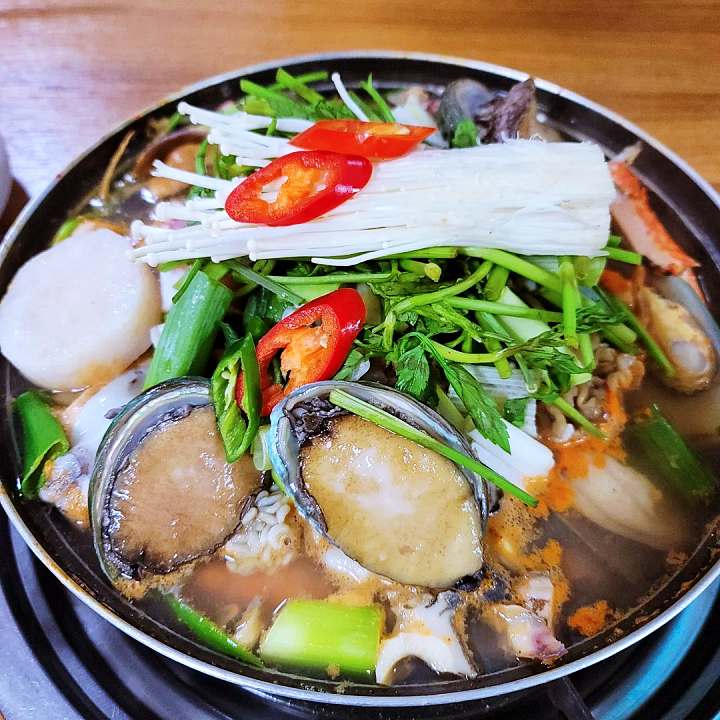뚝섬 성수 가게 해물탕 아귀수육 알찜 전복 버터구이 뚝섬해물탕 맛집 추천