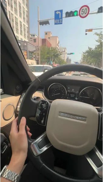 차에서 이상한 소리 엔진룸 탁탁 소음 원인과 수리 꿀팁에 대해_25