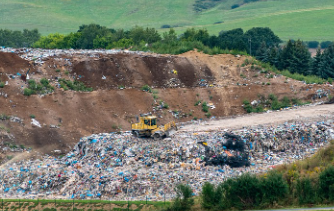 비대면 시대 택배 쓰레기 처리 과정의 불편한 진실 관련 폐기물 처리 매립장 이미지