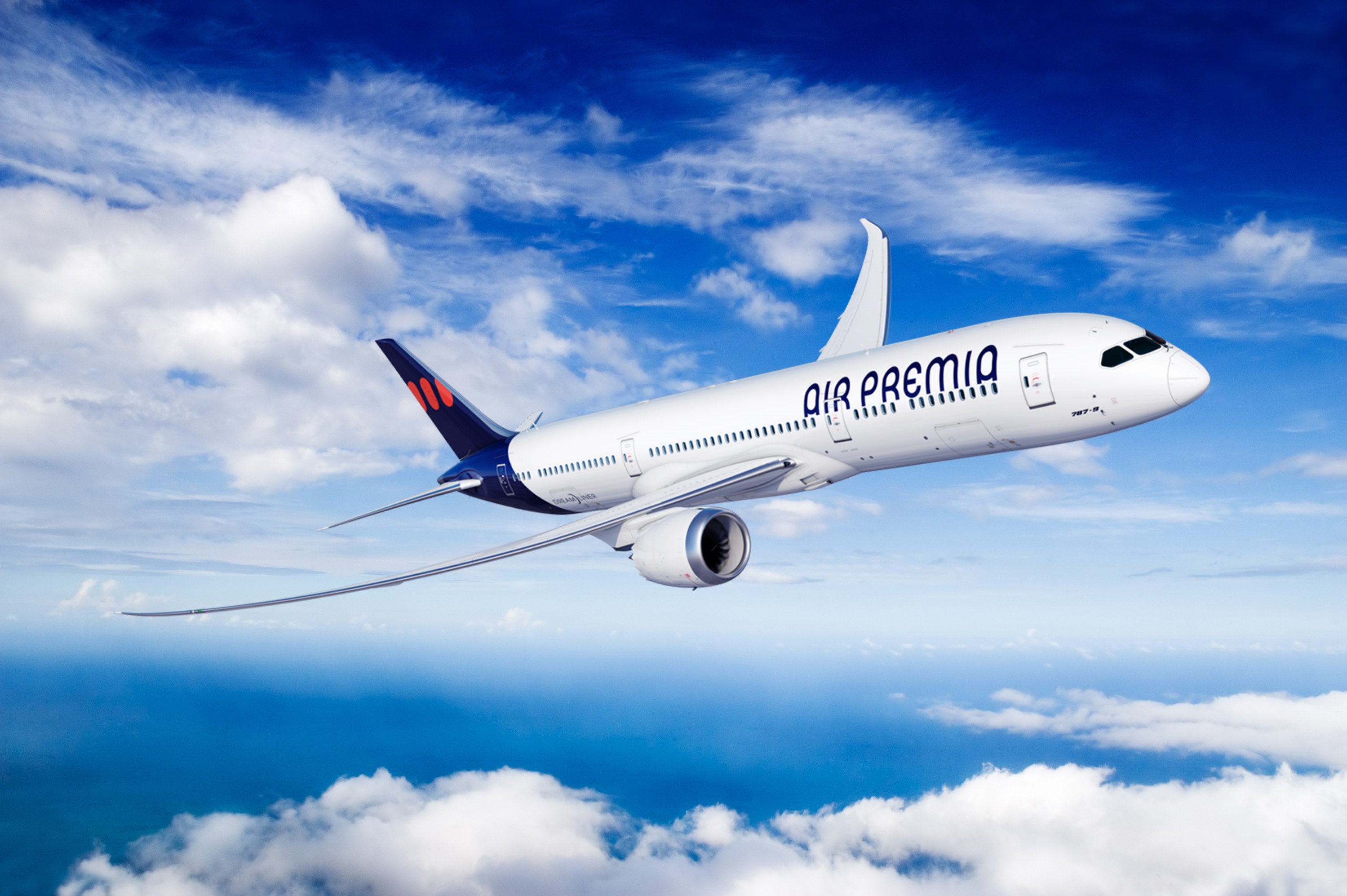 보잉사가 만든 최신기종 B787-9, 대한민국 항공사 에어프레미아 도색을 한 기체가 하늘을 날고 있다