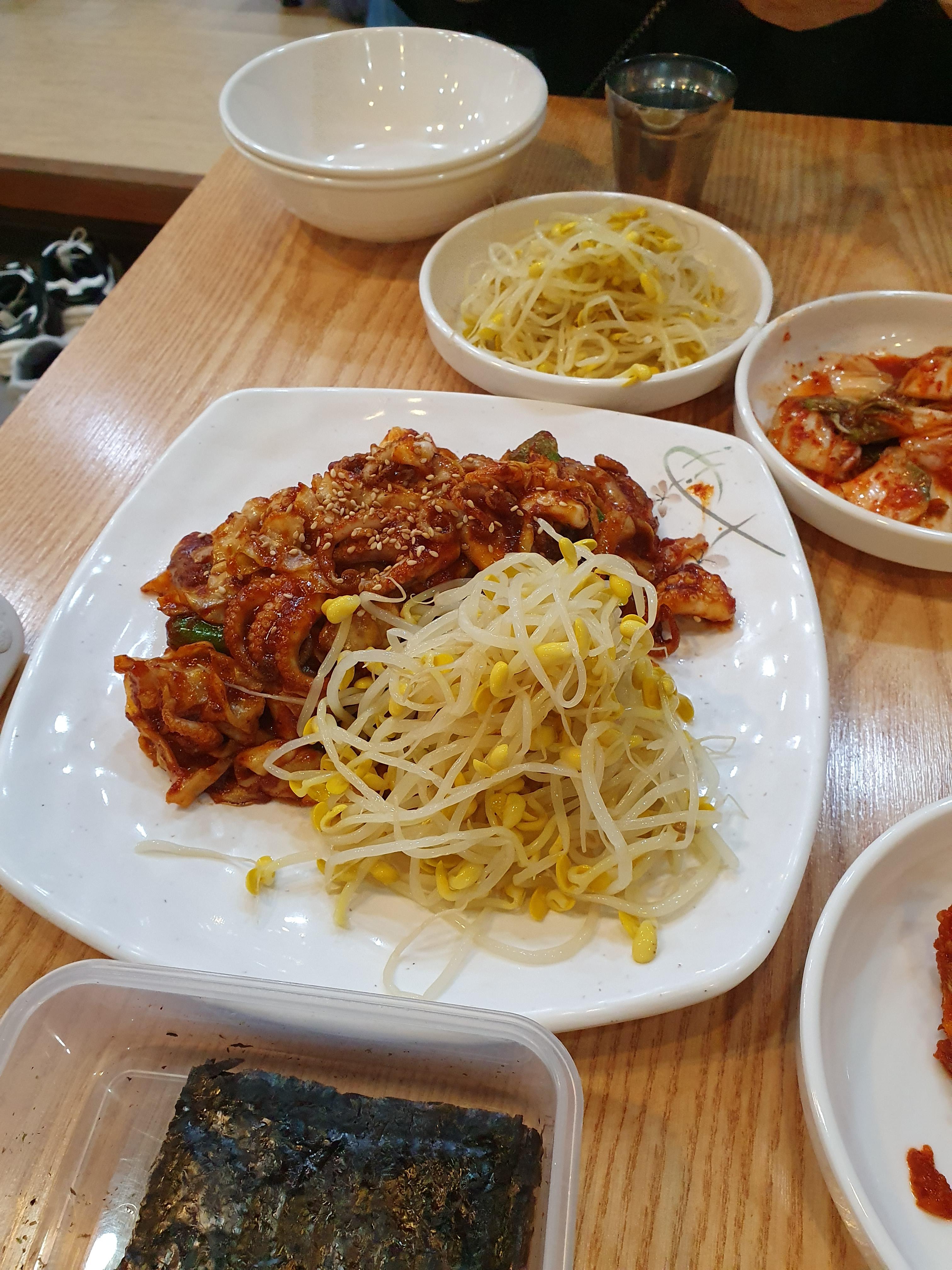 관저동 온천 물총 칼국수 쭈꾸미 2인 입니다.