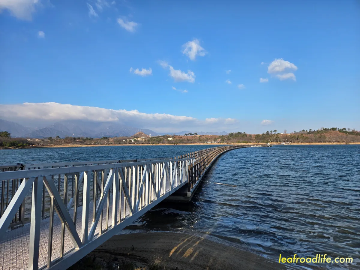 속초-영랑호수윗길-부교-모습