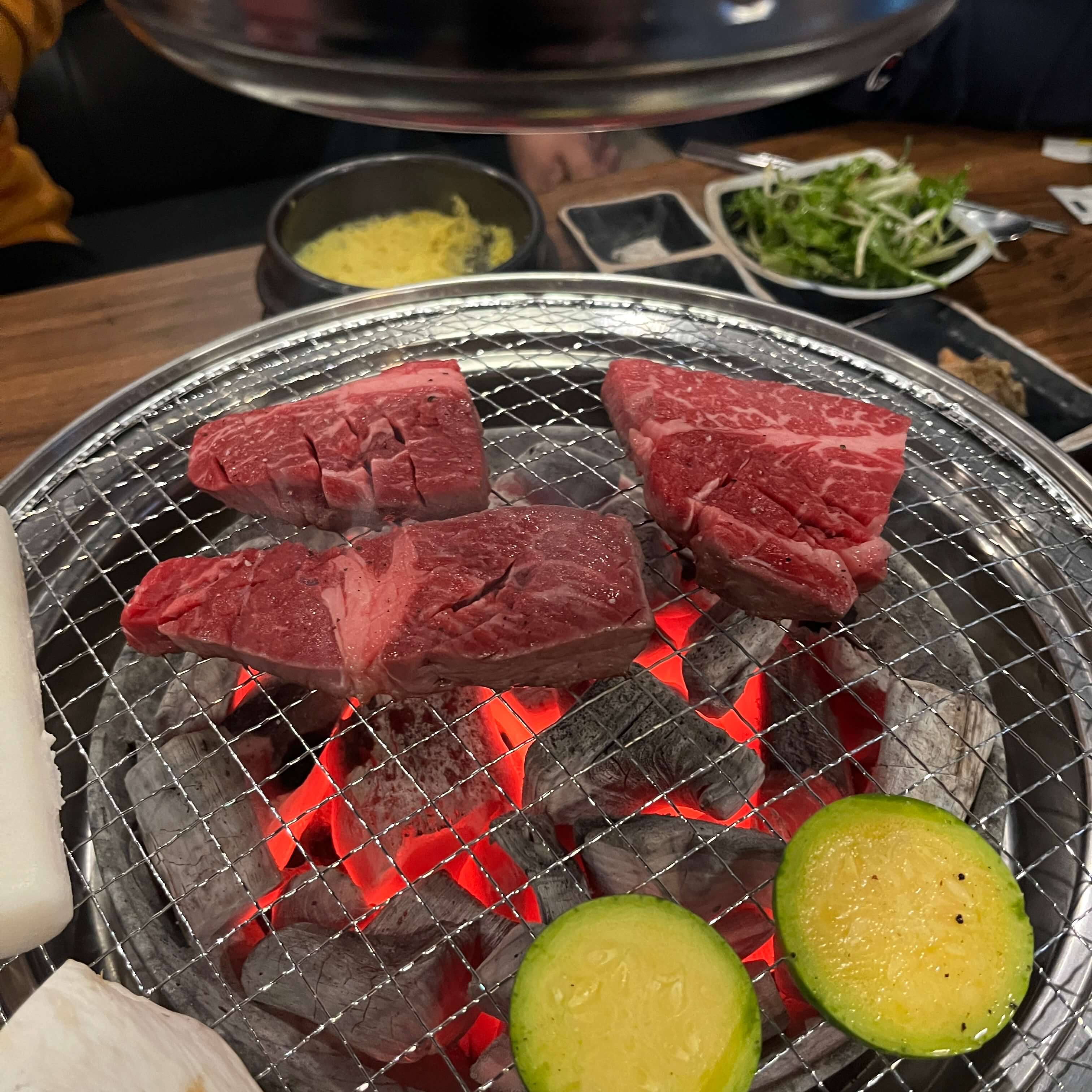 소고기 굽는 사진1