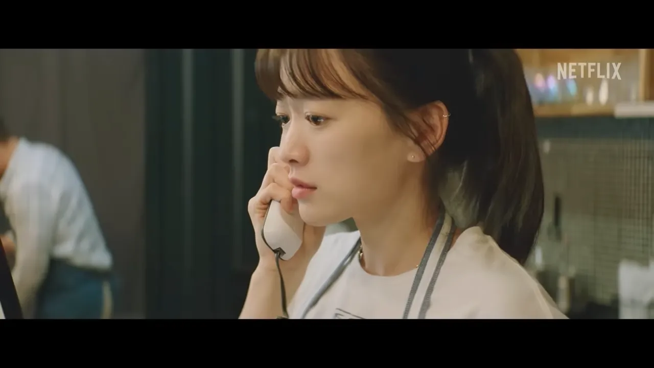 넷플릭스-스마트폰을떨어뜨렸을뿐인데