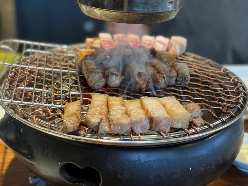 궁평식당-기본-메뉴-삼겹살