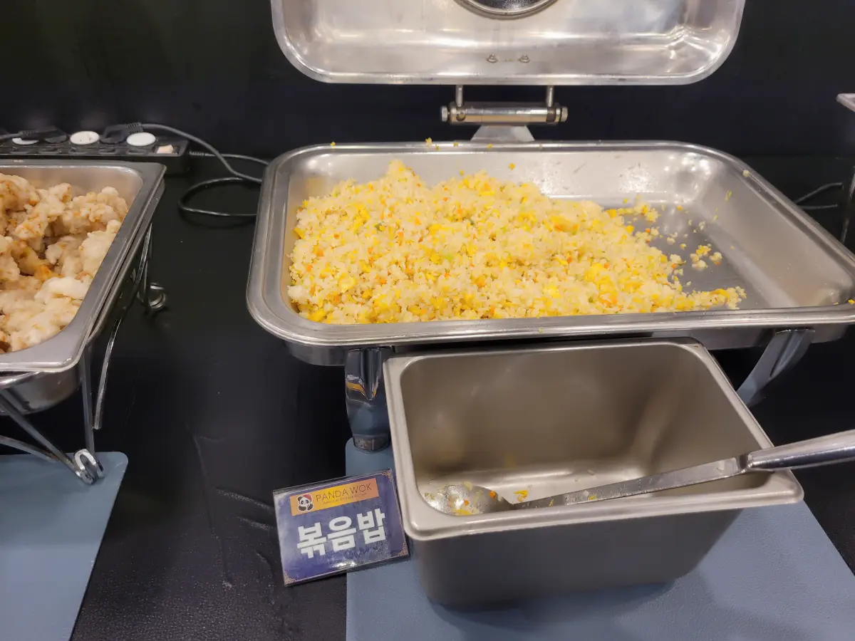 팬더웍-벨라시타-중식-뷔페-계란-볶음밥