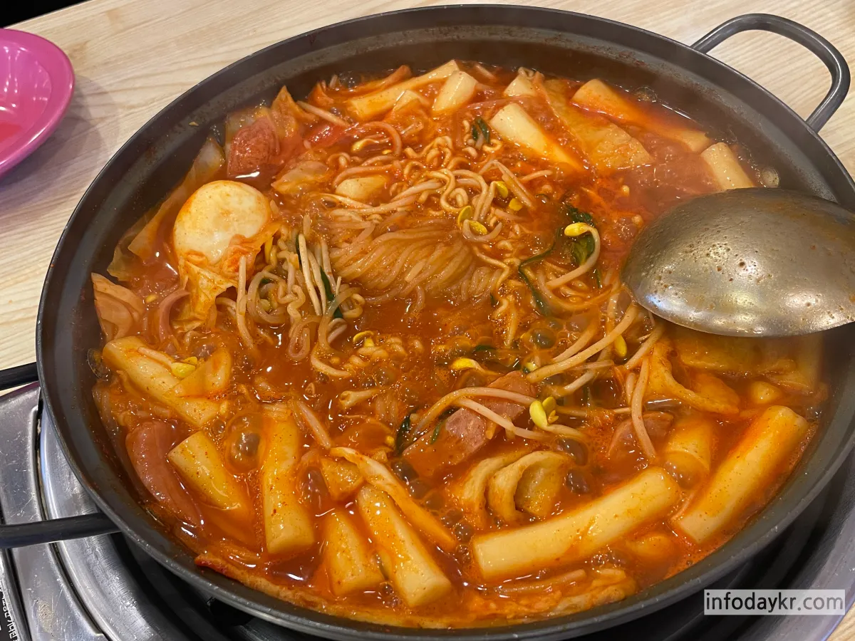아주대-근처-맛집-동떡이