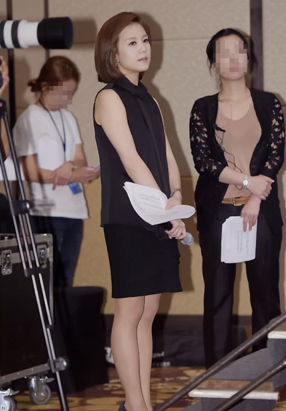 윤수영 사회자