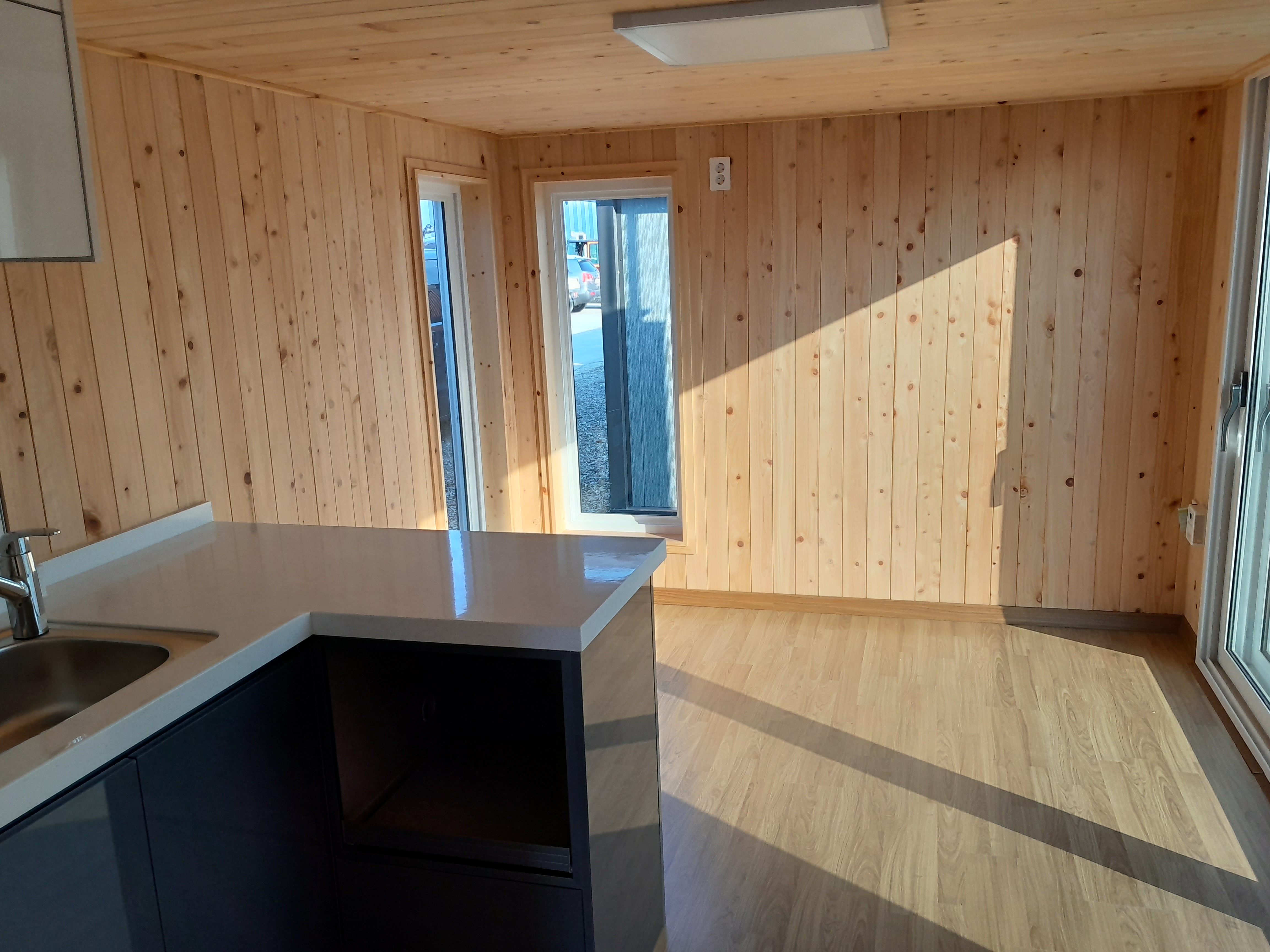 콘테이너하우스