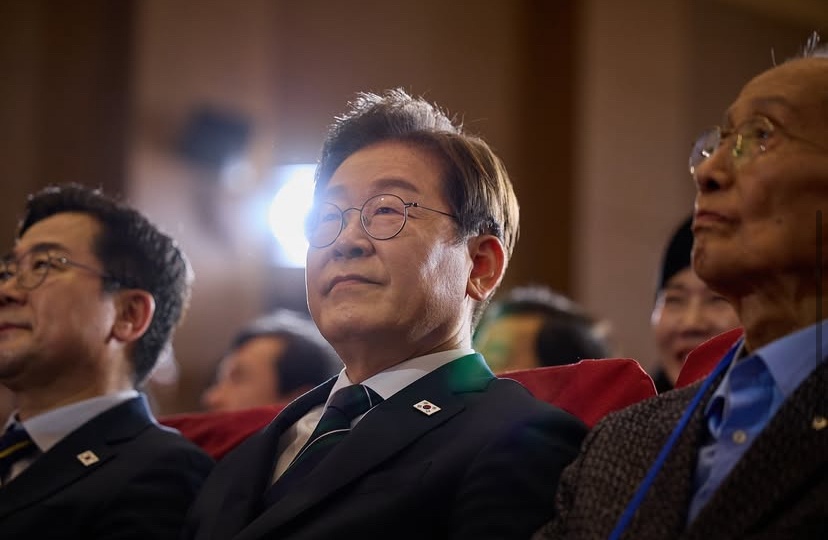 이재명 회의 참석 사진