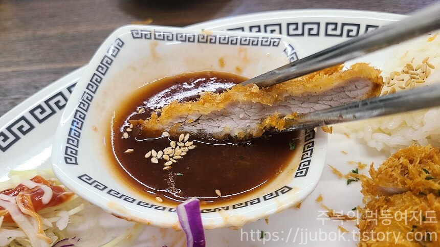 광신제면소-수제-생돈가스-소스-맛