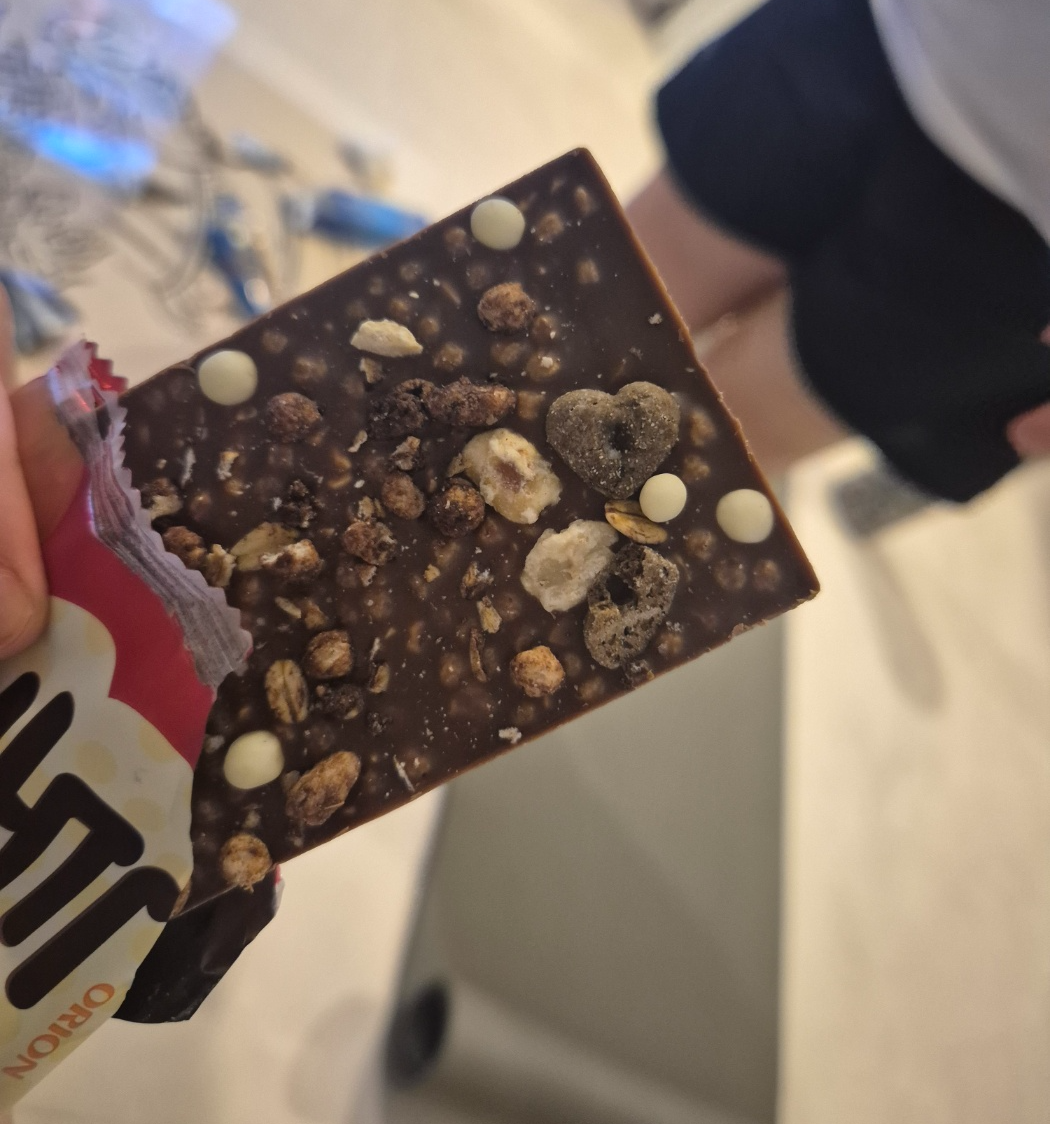 피넛 앤 허니 톡핑 초콜릿