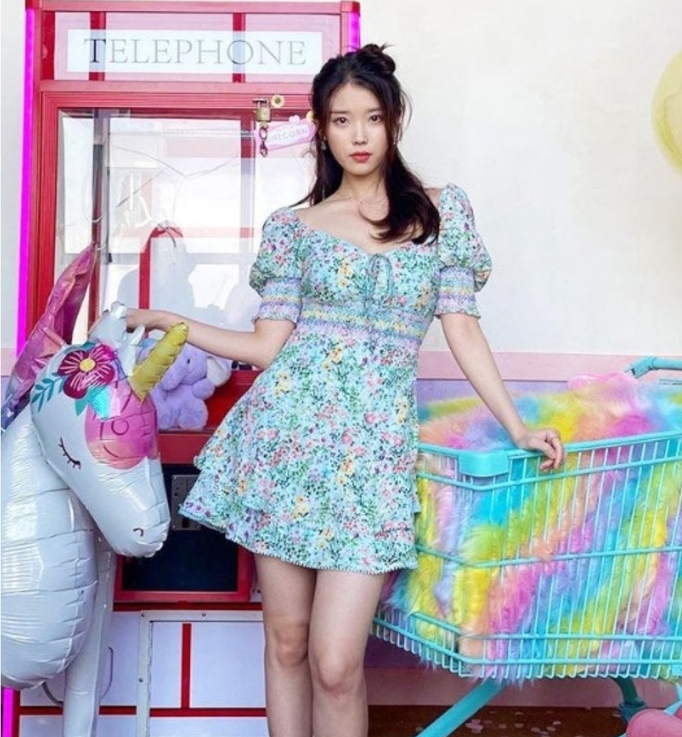  장원영의 청+청 패션