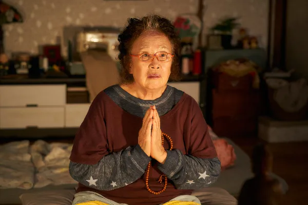 김옥희 역의 나문희