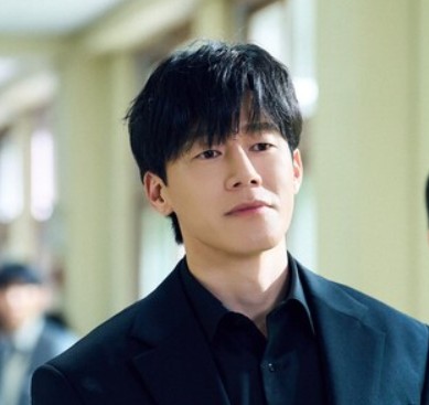 넷플릭스 드라마 참교육 등장인물 나화진 역 김무열