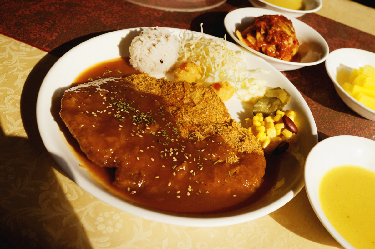 대전 내동 여행 돈까스 맛집 하얀집 식당