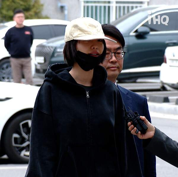 나나 자택 강도 피해 사건의 전말: 법정의 눈물과 '전참시' 가스총 일상, 그리고 정당방위의 진실