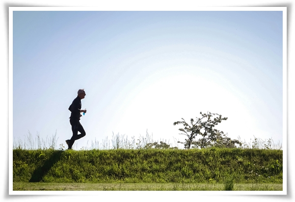 "슬로우 조깅" 몸과 마음의 조화를 이루며 건강을 증진시키는 탁월한 운동!