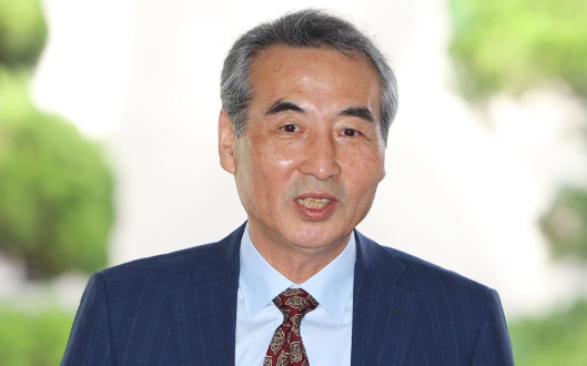 민중기 검사 프로필