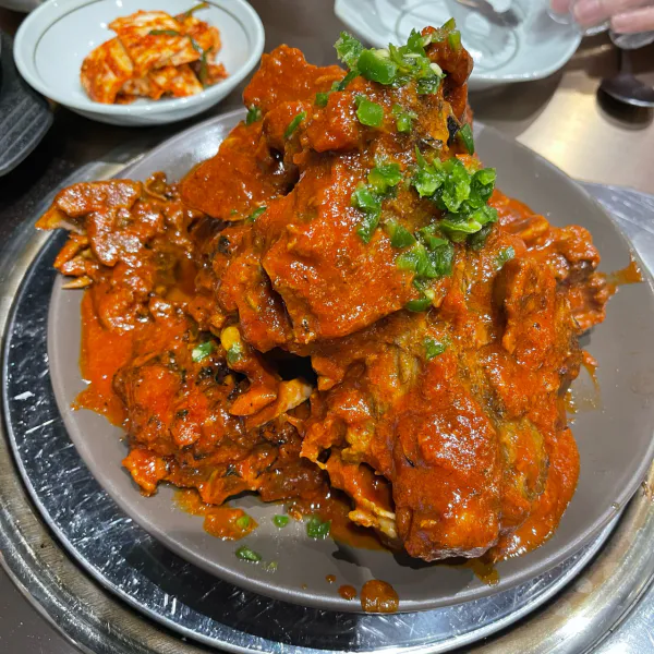 생생정보 우와한 식당 숯불돼지목뼈구이