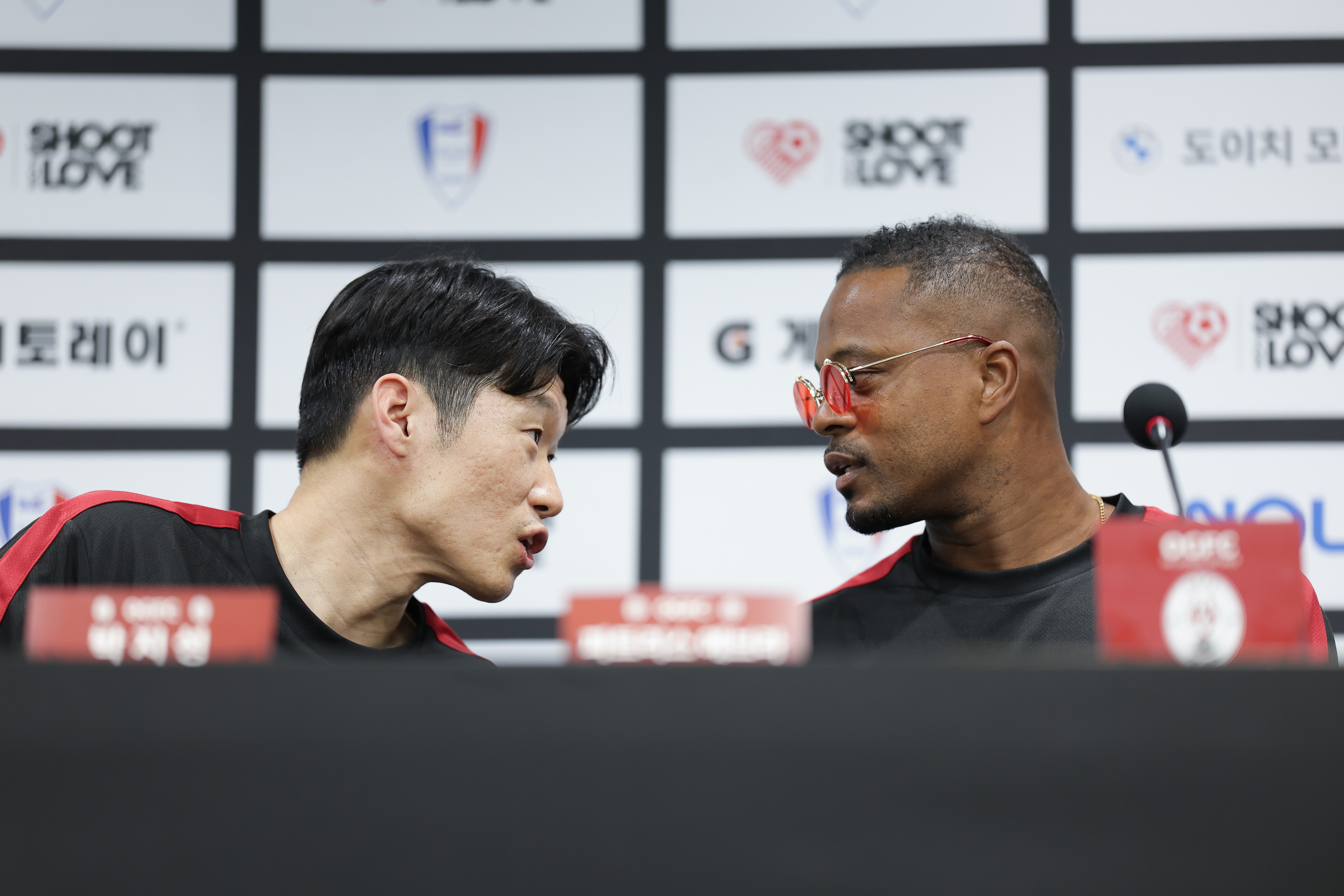 박지성 에브라 재회 무릎 시술 투혼! OGFC vs 수원삼성 레전드 매치 라인업&middot;중계&middot;비하인드 총정리