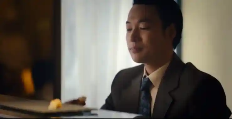 파친코 시즌2 술마시는 남자