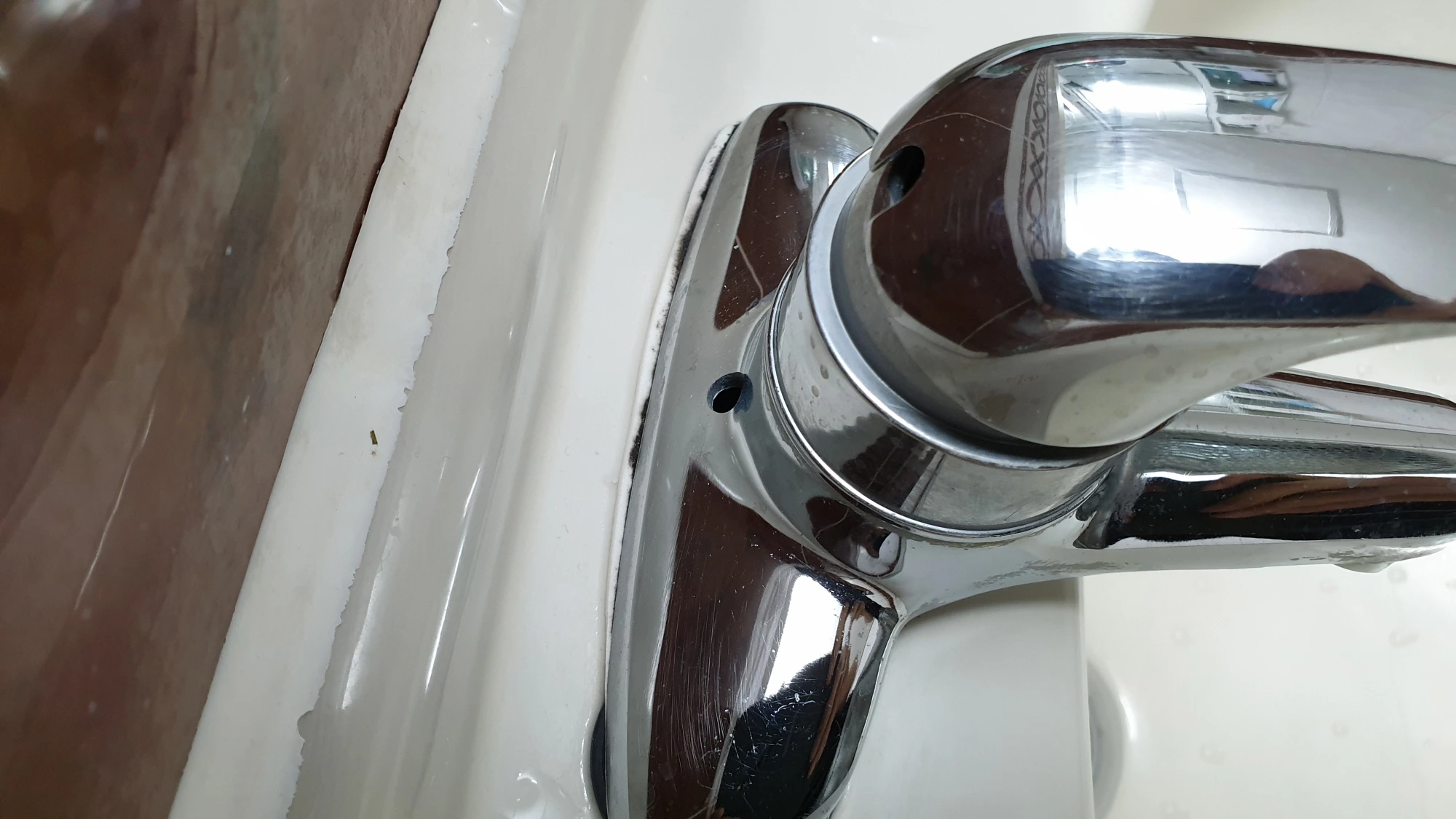 폽업 손잡이 구멍