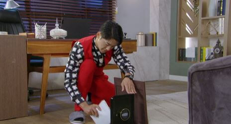 우아한 제국 등장인물