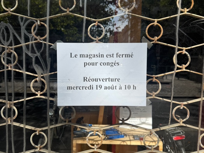 Le magasin est ferme pour conges paris august vacation notice
