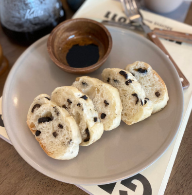 침착하고 느린손 가게 정보