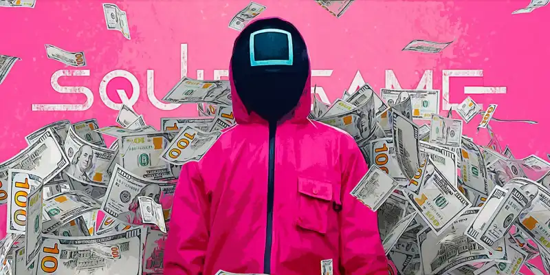 분홍색과 수많은 달러를 배경으로 분홍색 점퍼슈터를 입고 있는 오징어 게임 진행요원