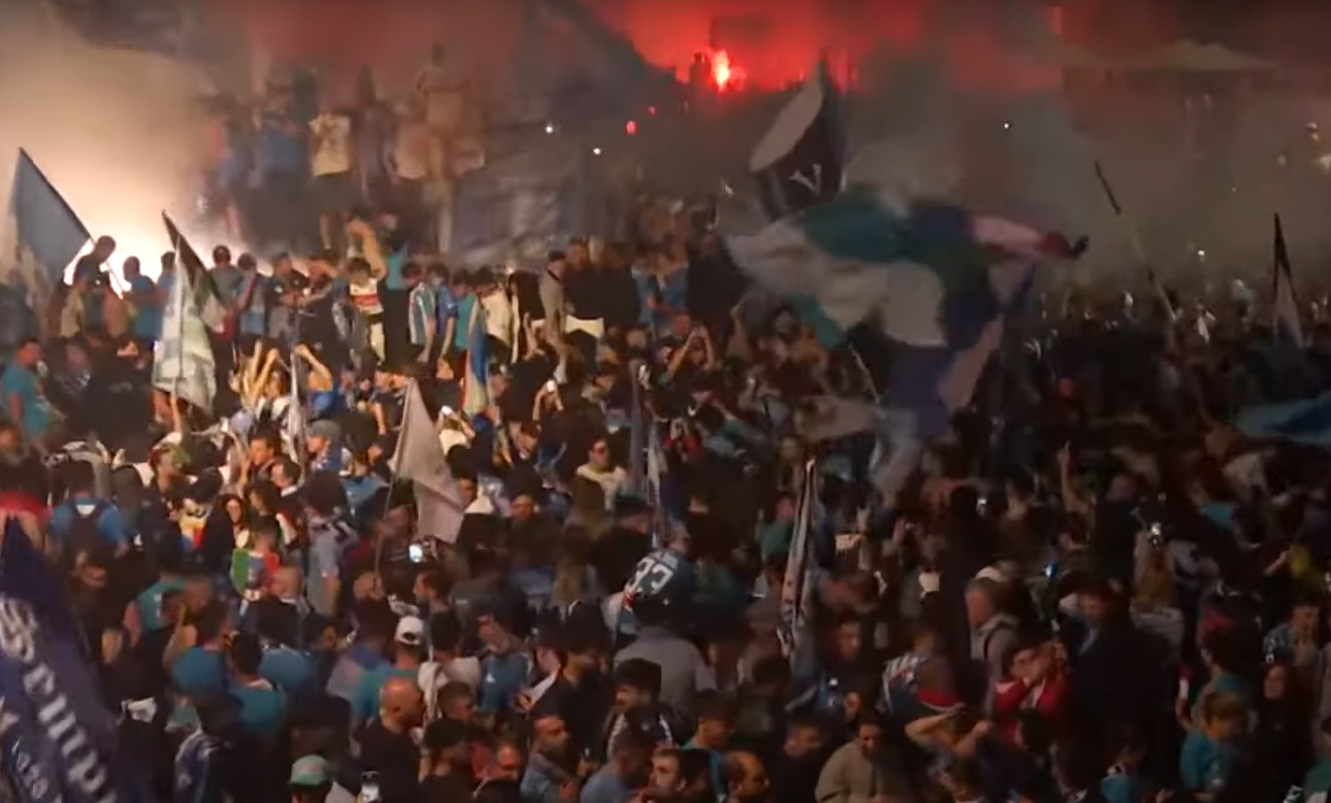 나폴리 세리에A 스쿠데토 김민재 우승 현장 주인공인 증거 흐비차 오시멘 평점 반응 분위기