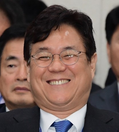 한동훈 비대위원장에게 사퇴하라는 살을 날린 이관섭 비서실장