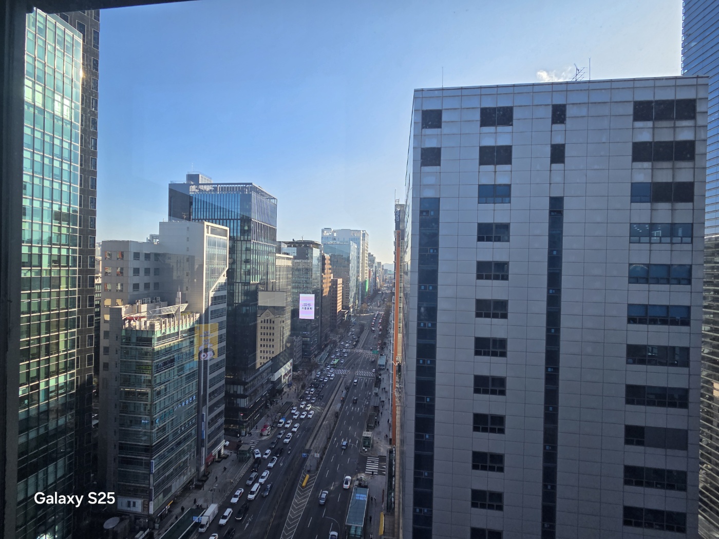 강남역 빌딩에서 바라본 테헤란로 전경