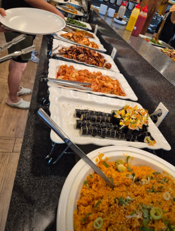 청주 직장인 점심 맛집 &lsquo;참나무골 한식뷔페&rsquo; │ 9천원에 즐기는 가성비 뷔페