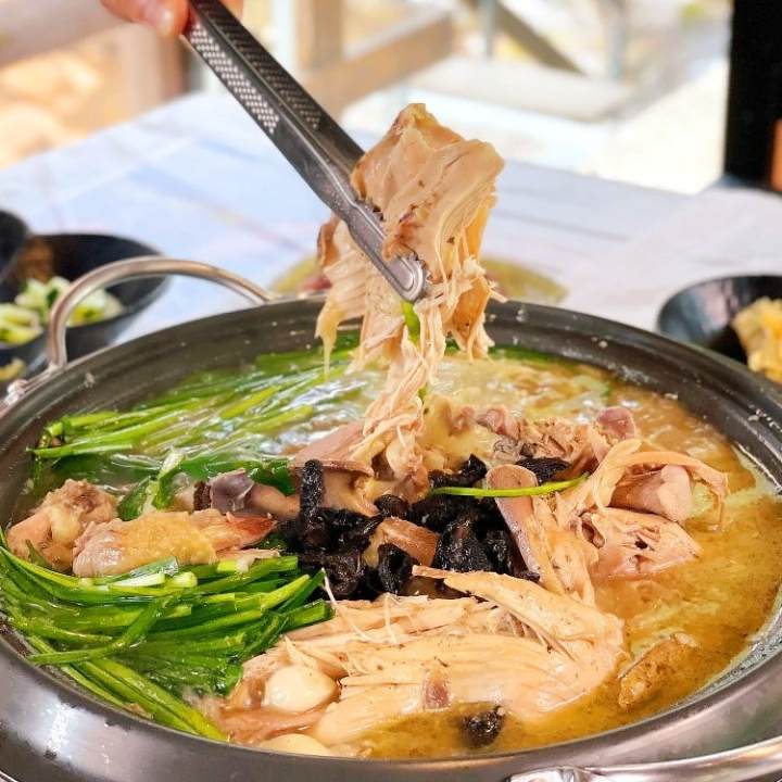 트렌드스페셜 무주 가마솥 토종닭 능이백숙 맛집