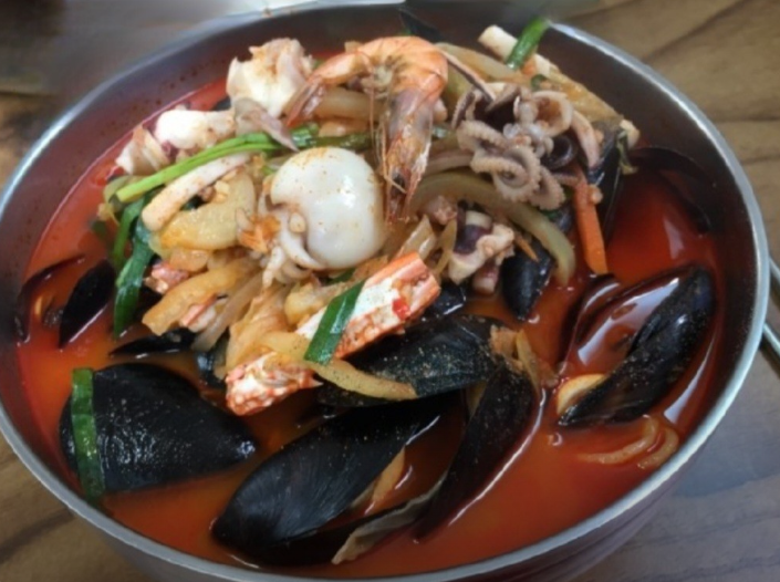 생방송 투데이 한우물의 법칙 해물짬뽕 강릉 맛집