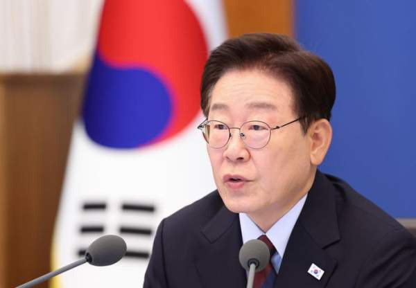 이 대통령 전작권 환수 및 핵잠수함 도입 선언! K-방산 R&amp;D와 HMM 동남권 이전 파장 총정리