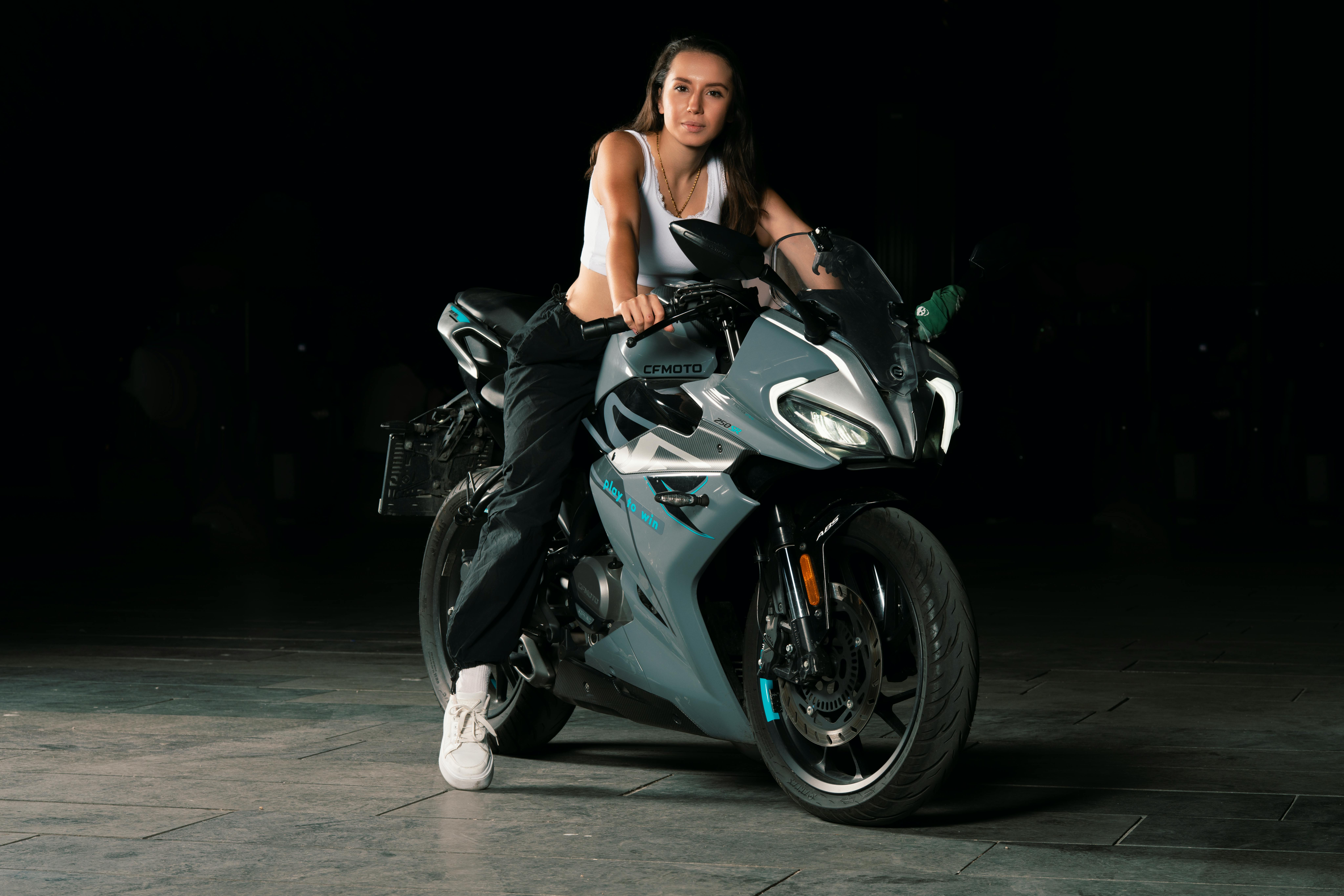 낯선 노선으로 잘못 타는을 상징하는 이미지