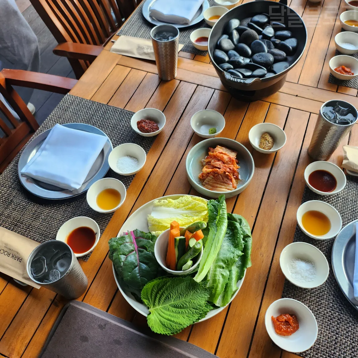 정선-파크로쉬-가든-바베큐-테이블