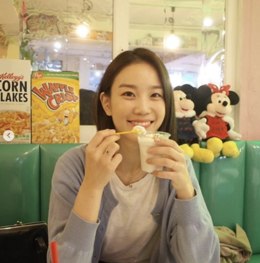 장희령 셀카 눈웃음