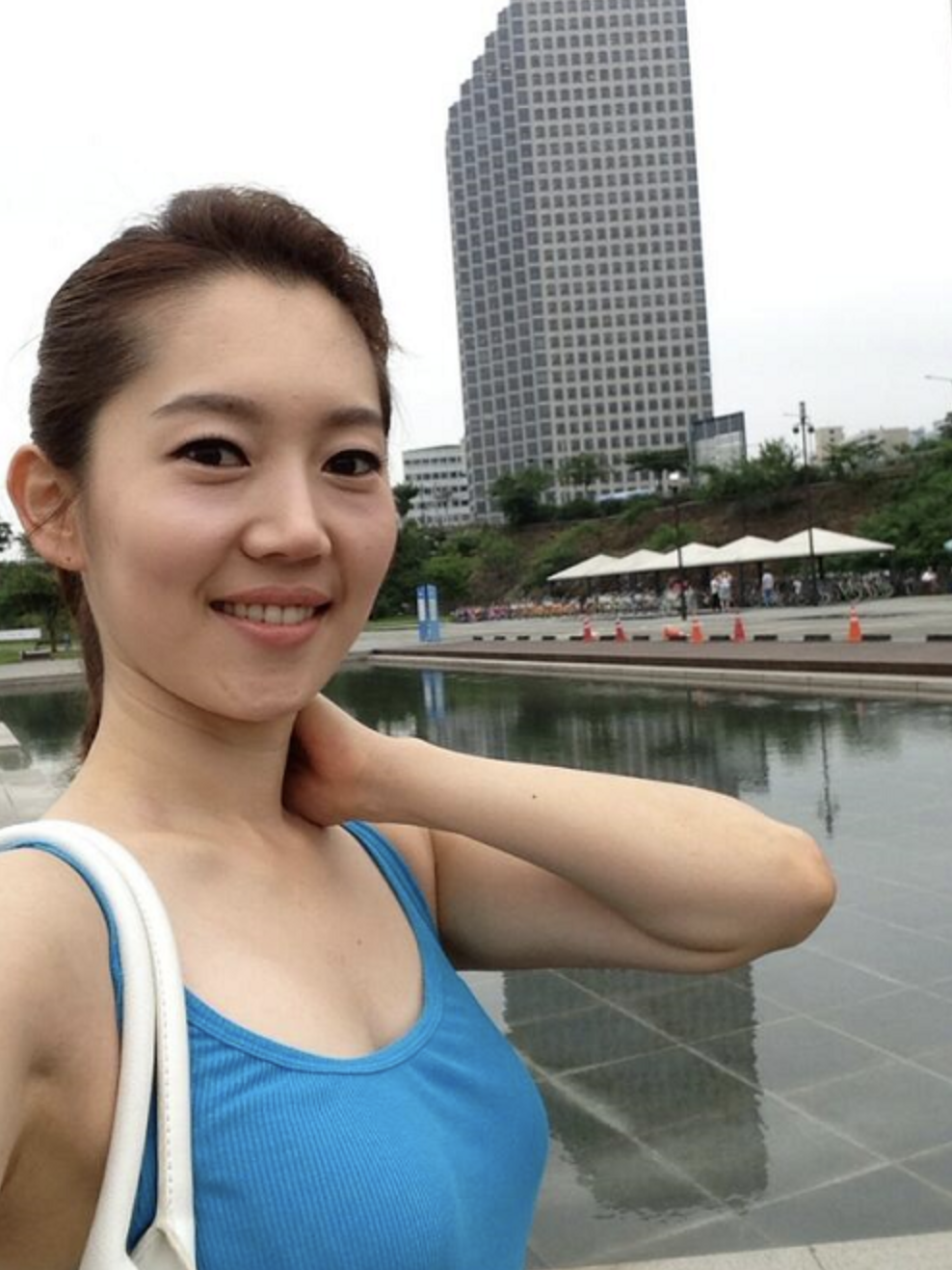 엄지인 몸매