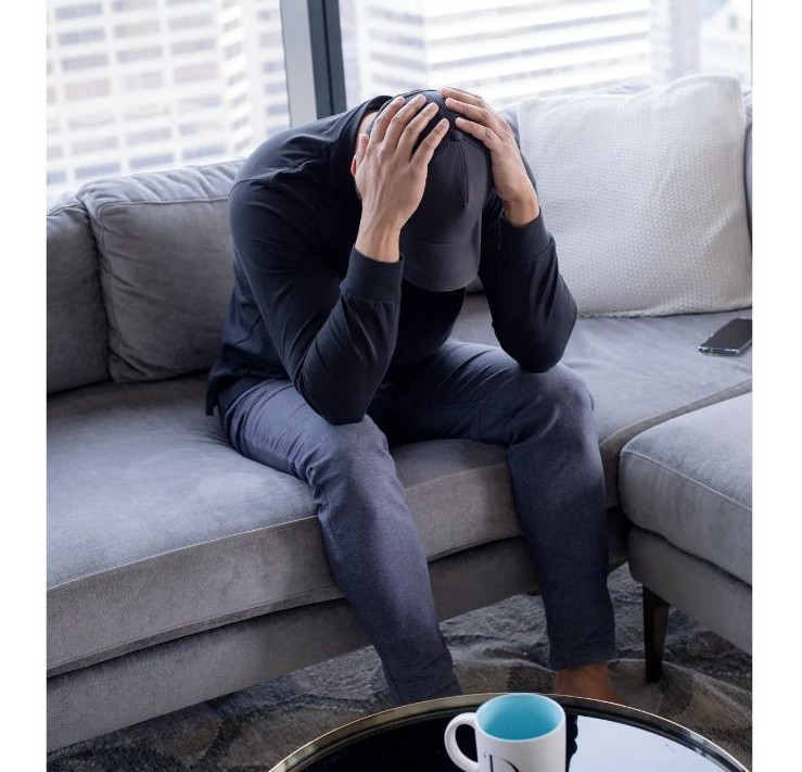 무기력한 남성 모습