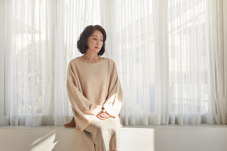 중년부부의 생활사진 이미지