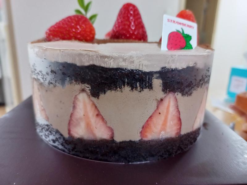 파리바게트 생딸기 초코프레지에 단면